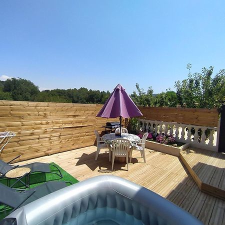 Studio Cosy Avec Terrasse Et Jacuzzi A Disposition De Mai A Aout Rians  Zewnętrze zdjęcie