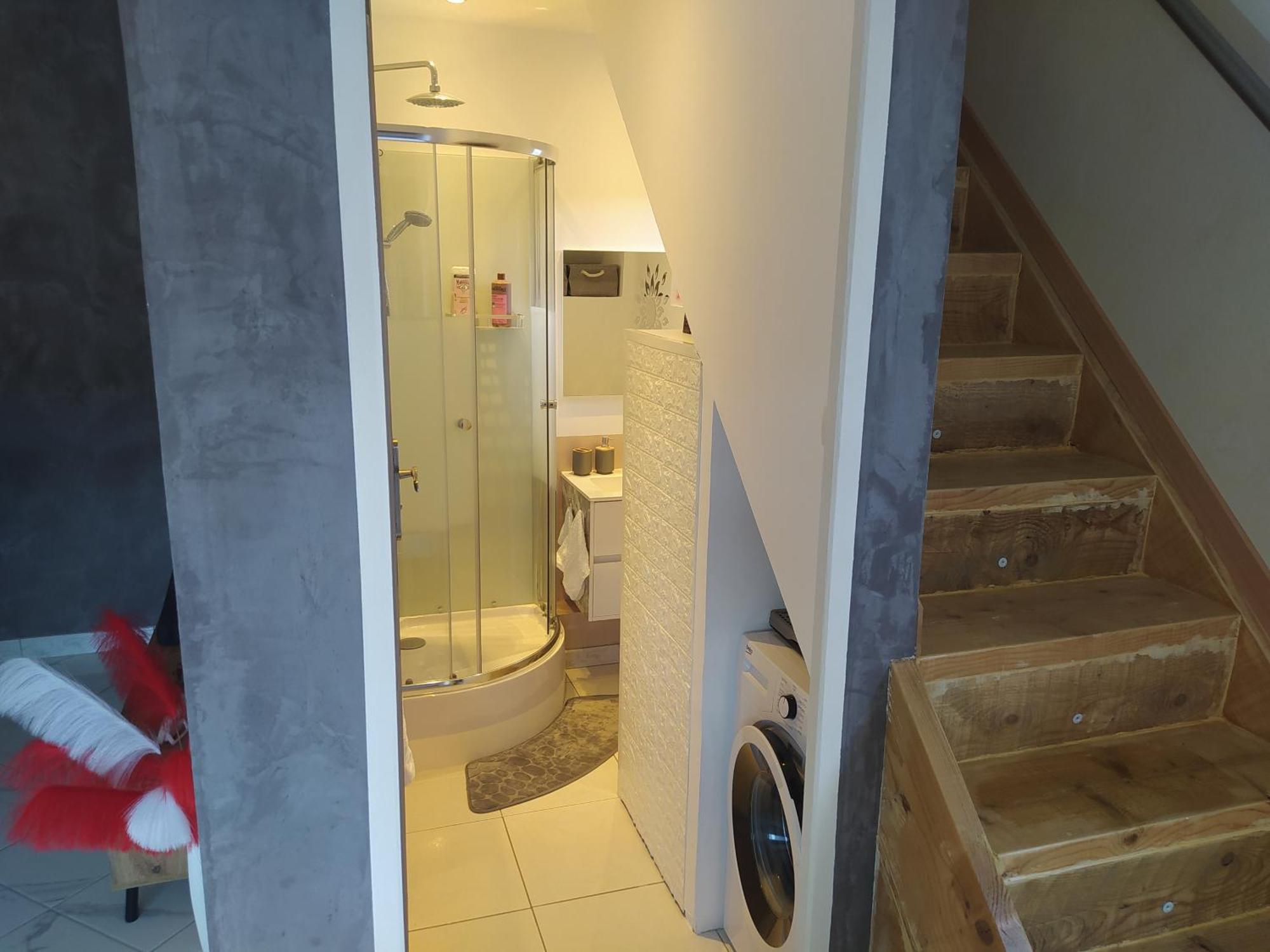 Studio Cosy Avec Terrasse Et Jacuzzi A Disposition De Mai A Aout Rians  Zewnętrze zdjęcie