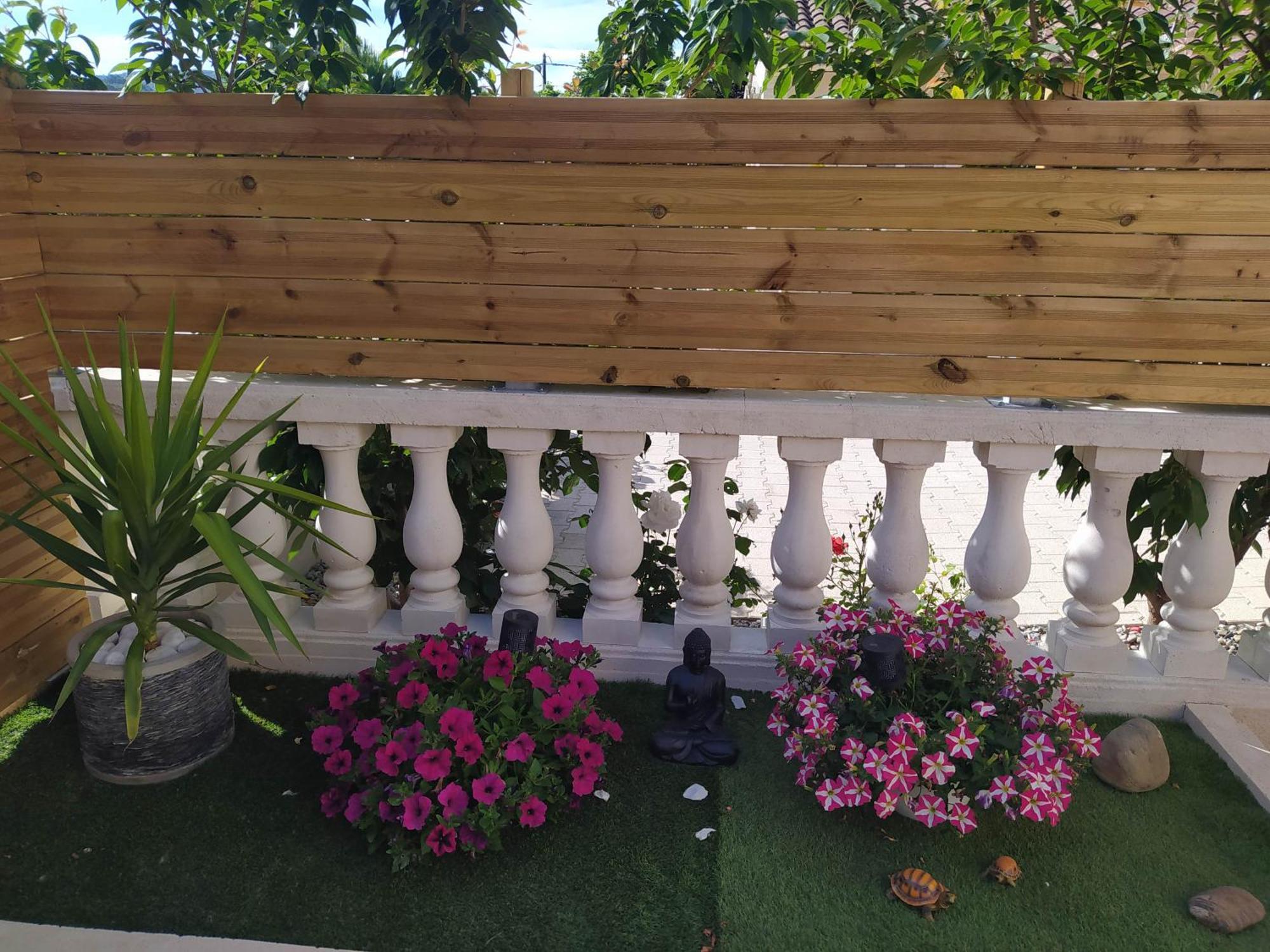 Studio Cosy Avec Terrasse Et Jacuzzi A Disposition De Mai A Aout Rians  Zewnętrze zdjęcie